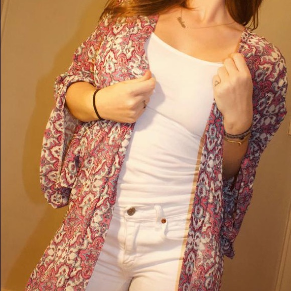 Paisley Mid Length Kimono - Picture 1 of 7